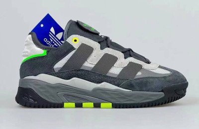 ​​Кросівки Adidas Niteball 39 (25 см.) р. Весна   
Є ОПТ, дропшипінг, роздріб
Повномірні
Матеріали:
Текстиль + натур. замша + піна.
Сезон:
Весна