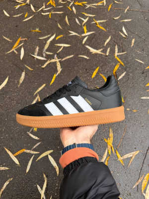 Кросівки Adidas Samba 41-45 р. Весна 5 кольорів Кросівки Adidas Samba 41-45 р. Весна 5 кольорів Без утеплення
5 кольорів
Ліцензія
Є ОПТ, дропшипінг, роздріб
В сезон такої ціни не було на таку якість
Матеріали:
Шкіра + натур замша + щільний текстиль
Сезон:
Весна-Осінь