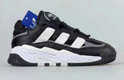 Кросівки Adidas Niteball 37, 39 р. Весна 
У чорно-білому кольорі
Є ОПТ, дропшипінг, роздріб
Повномірні
Матеріали:
Текстиль + натур. замша + піна.
Сезон:
Весна