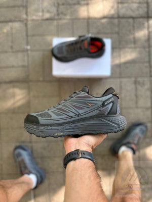 ​Кросівки Hoka Mafate Speed 2 41 (26 см.), Є ОПТ Є ОПТ, дропшипінг, роздріб
В сірому кольорі
Сезон:
Осінь-Зима