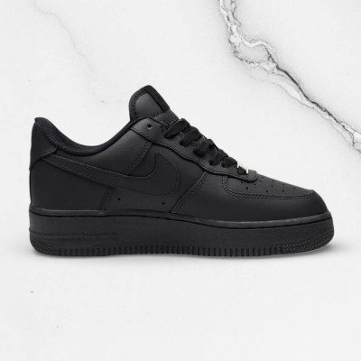 Кросівки Nike Air Force 36-46 р. Весна 2 види Кросівки Nike Air Force 36-46 р. Весна 2 види 2 види
Є ОПТ, дропшипінг, роздріб
Материал:
Шкіра
Подошва:
Резина