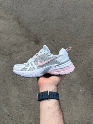 ​Кросівки Nike 2VK RUN 37, 40, 41 р. Весна-Літо У білому з сірим та рожевим кольорі
Є ОПТ, дропшипінг, роздріб