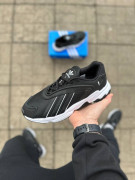 ​Кроссовки Adidas Oztral 43 р.