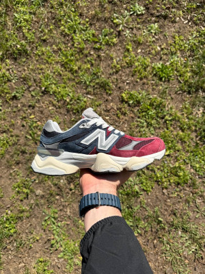 ​​Кросівки New Balance 9060 41 (25.5-26 см.) р. Весна-Літо В яскравому кольорі
Є ОПТ, дропшипінг, роздріб
Матеріали:
Натур. замша + текстиль + піна.
Сезон:
Весна-Літо