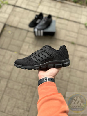 ​Кросівки Adidas Climacool 42, 45 р. Літо Матеріали:
Сквозний текстиль + легка піна.