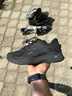 Кросівки Reebok 41-44 р. Є ОПТ Кросівки Reebok 41-44 р. Є ОПТ Є ОПТ, дропшипінг, роздріб
Матеріали:
Щільний текстиль + піна
Сезон:
Осінь