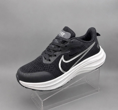 Кросівки Nike 40, 41, 44 р. 2 кольори Літо У двох кольорах
Є ОПТ, дропшипінг, роздріб
Літо