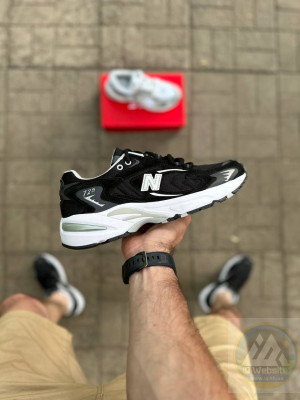 ​Кросівки New Balance 725 2 кольори 41, 44, 45 р. Матеріали:
Текстиль + шкіра + піна.
Матеріали:
Текстиль + натур.замша + піна.
Сезон:
Весна-Літо