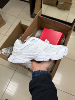 ​​Кросівки New Balance 9060 0 р. Весна  Ліцензія
Є ОПТ, дропшипінг, роздріб
Матеріали:
Текстиль + натур. замша + піна
Сезон:
Весна