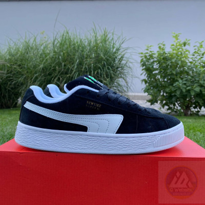 ​Кросівки Puma 36, 41 р. Материал:
Натуральна замша, текстиль
Подошва:
Пена, резина