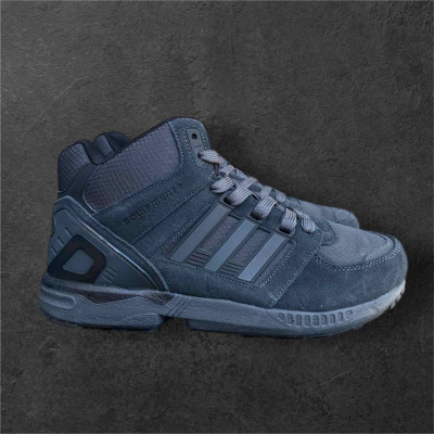 Кросівки Adidas 41 (26 см.) Хутро 41 (26 см.)
Материал:
Кожа с Мехом​
Водонепроникні​
Сезон
Зима 
