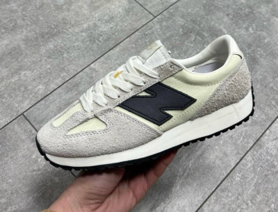 Кросівки New Balance 471 36, 38, 39 р. Весна Індонезія 3 кольора Індонезія
У трьох кольорах Є ОПТ, дропшипінг, роздріб Матеріали: Натур. замша + текстиль Сезон: Весна-Літо