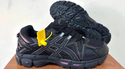 ​​Кросівки ASICS 39-40, 41-42 р. Весна Індонезія Індонезія
Є ОПТ, дропшипінг, роздріб
Маломірки
(Йдуть -1-1.5 розміра)
Сезон:
Весна