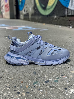 ​Кросівки Balenciaga Track 36-39 р. Весна-Літо 4 кольори Є ОПТ, дропшипінг, роздріб
Материал:
Кожа, текстиль
Подошва:
Полиуретан, пена, резина
Коробка
Сезон:
Весна-Літо