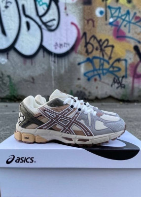 Кросівки Asics Gel-Kahana 8 36-41 р. Весна Кросівки Asics Gel-Kahana 8 36-41 р. Весна Материал: Кожа сетка Подошва: Пена, Резина Демисезон