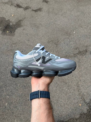 ​​Кросівки New Balance 2000 43, 44, 45 р. Весна-літо-осінь У сірому кольорі
Є ОПТ, дропшипінг, роздріб
Сезон:
Весна-літо-осінь