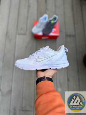 Кросівки Nike Air Zoom Кросівки Nike Air Zoom Матеріали:
Сквозний текстиль + легка піна.
Сезон:
Весна-літо