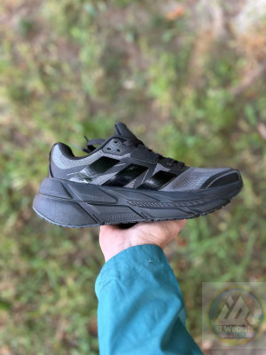 Кросівки  Adidas Adistrar 2.0 44 (28 см.) Весна-Літо Матеріали:
Легкий текстиль + піна
Сезон:
Весна-Літо