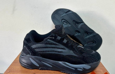 Кросівки Adidas 41-46 р. Весна-Осінь Кросівки Adidas 41-46 р. Весна-Осінь Є ОПТ, дропшипінг, роздріб
Матеріали:
Натур. замша + текстиль + піна.
Сезон:
Весна-Осінь